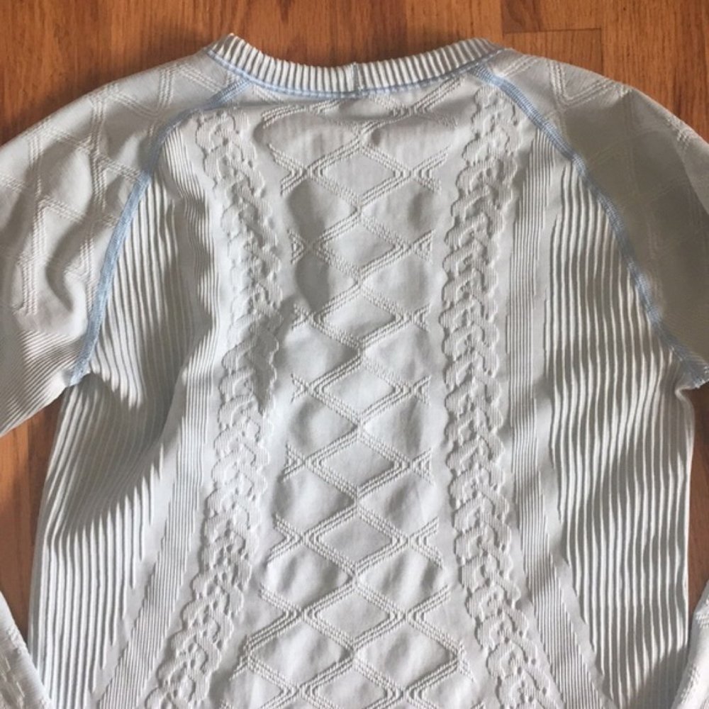 Rest Less Pullover - Picture 9 of 11